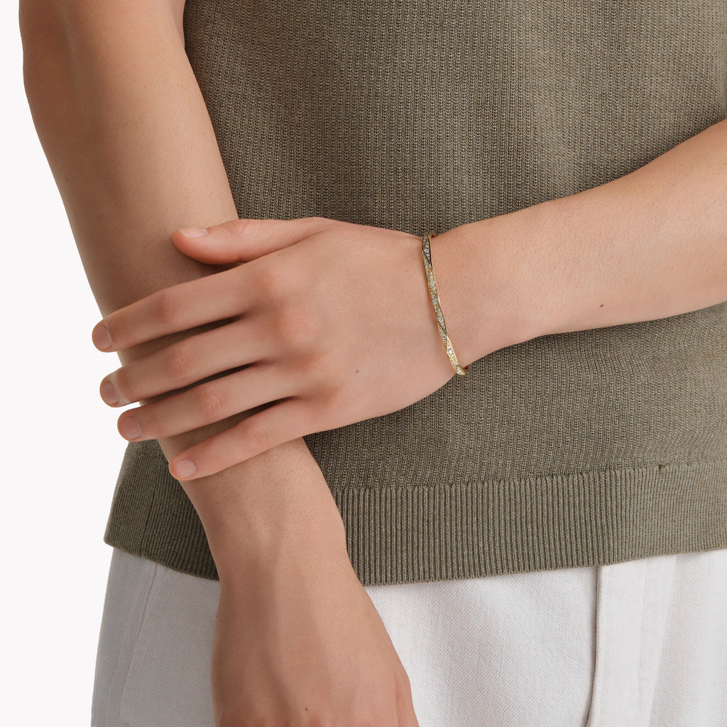 Diyon Graff Signature Diamond Bangle